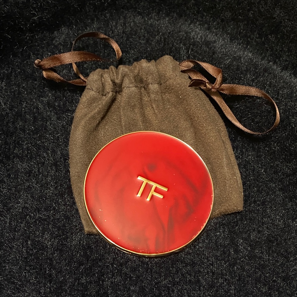 Tom Ford Fiery Red Compact & Brown Pouch